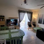 Calm Seaview Nest On The Hillside Appartement