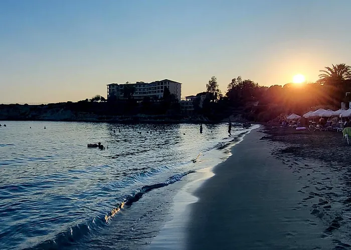 Calm Seaview Nest On The Hillside *