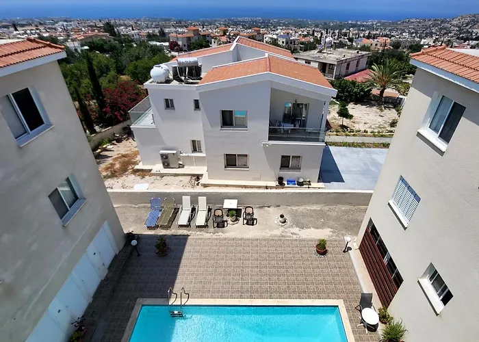 Calm Seaview Nest On The Hillside *